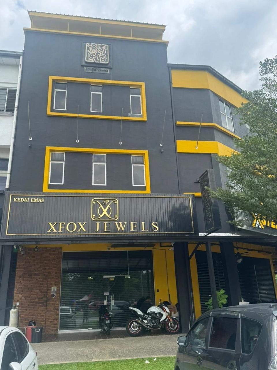Xhostel Subang Bestari Asrama